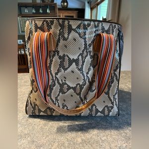 Consuela tote. Snake print.